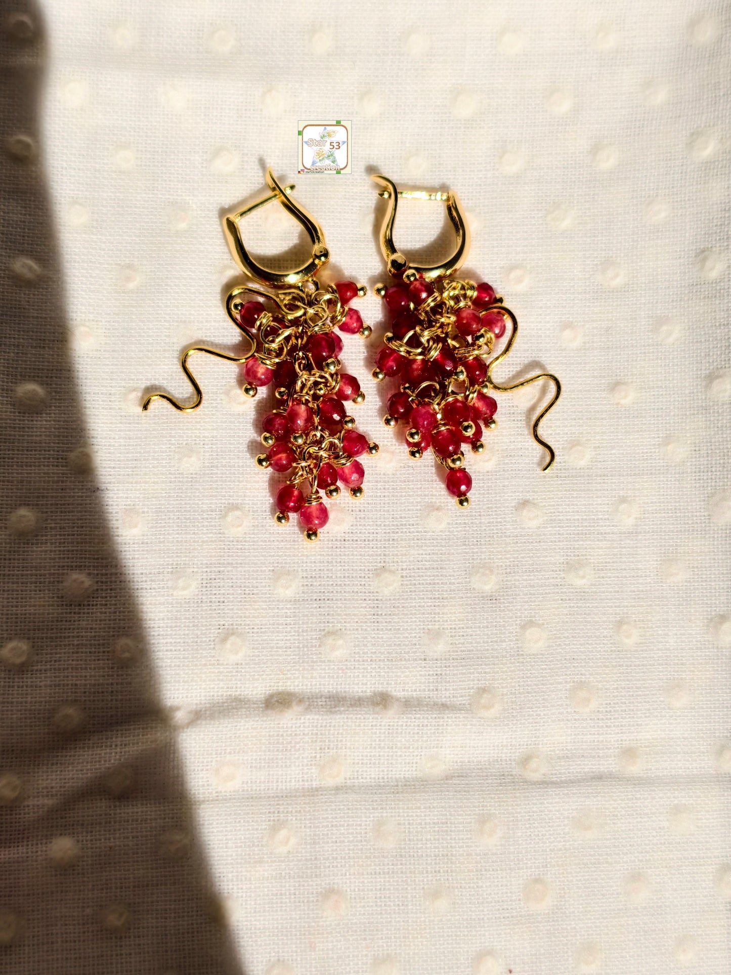 Burgundy grape earrings, original jades, stainless steel, gold plated