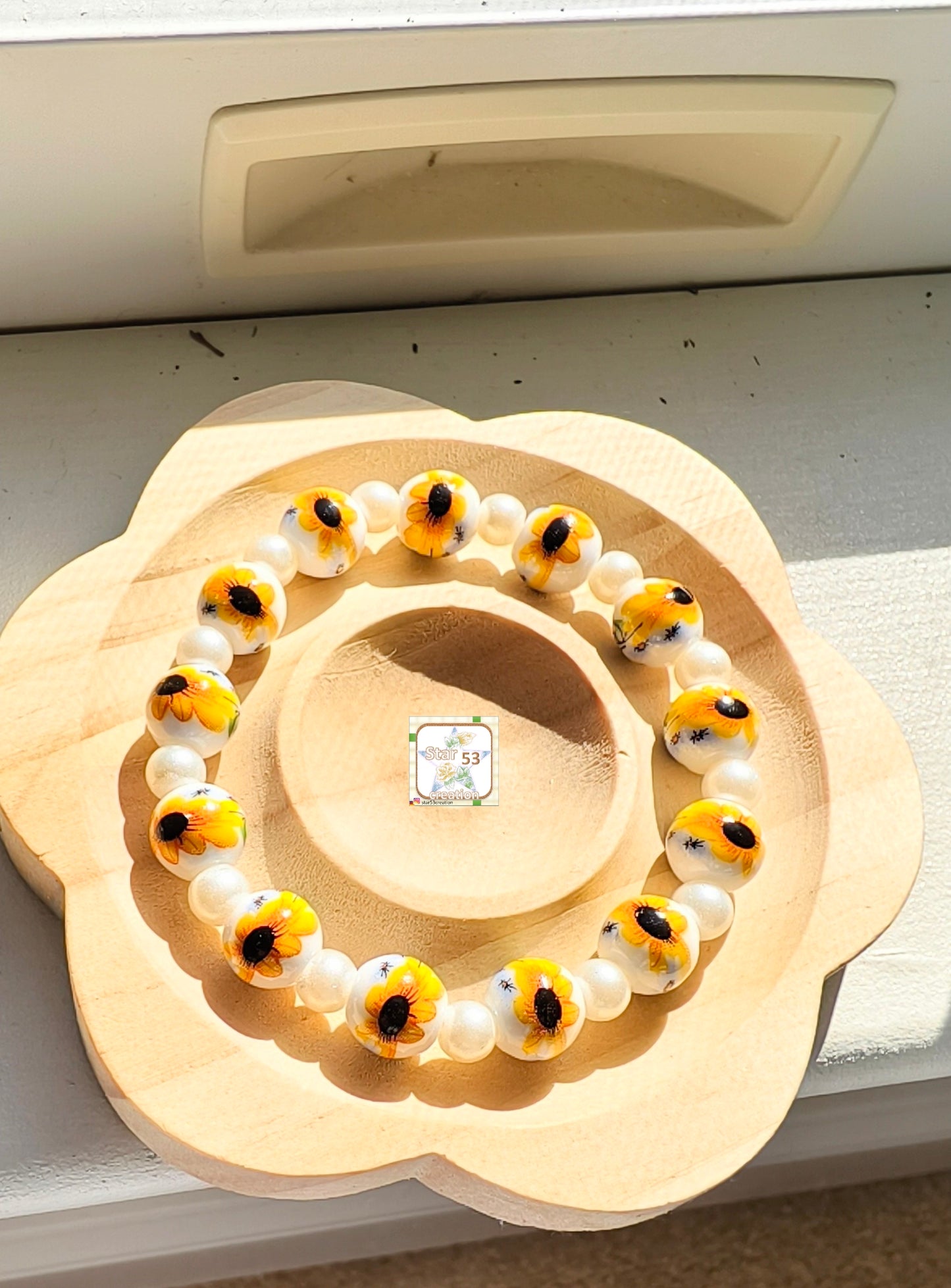 Sunflower bloom bracelet, free size