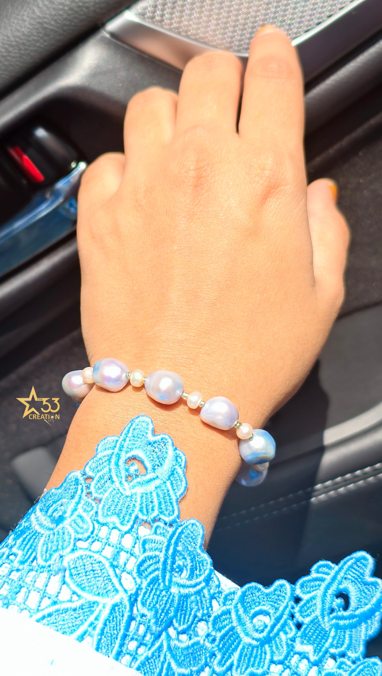 Cerulean freshwater pearl bracelet