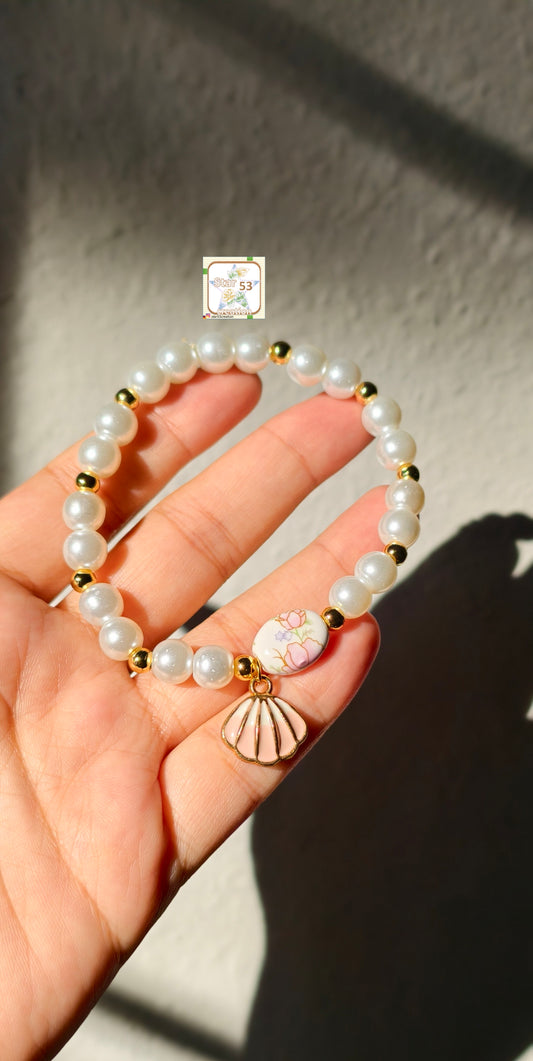 Shelly bracelet