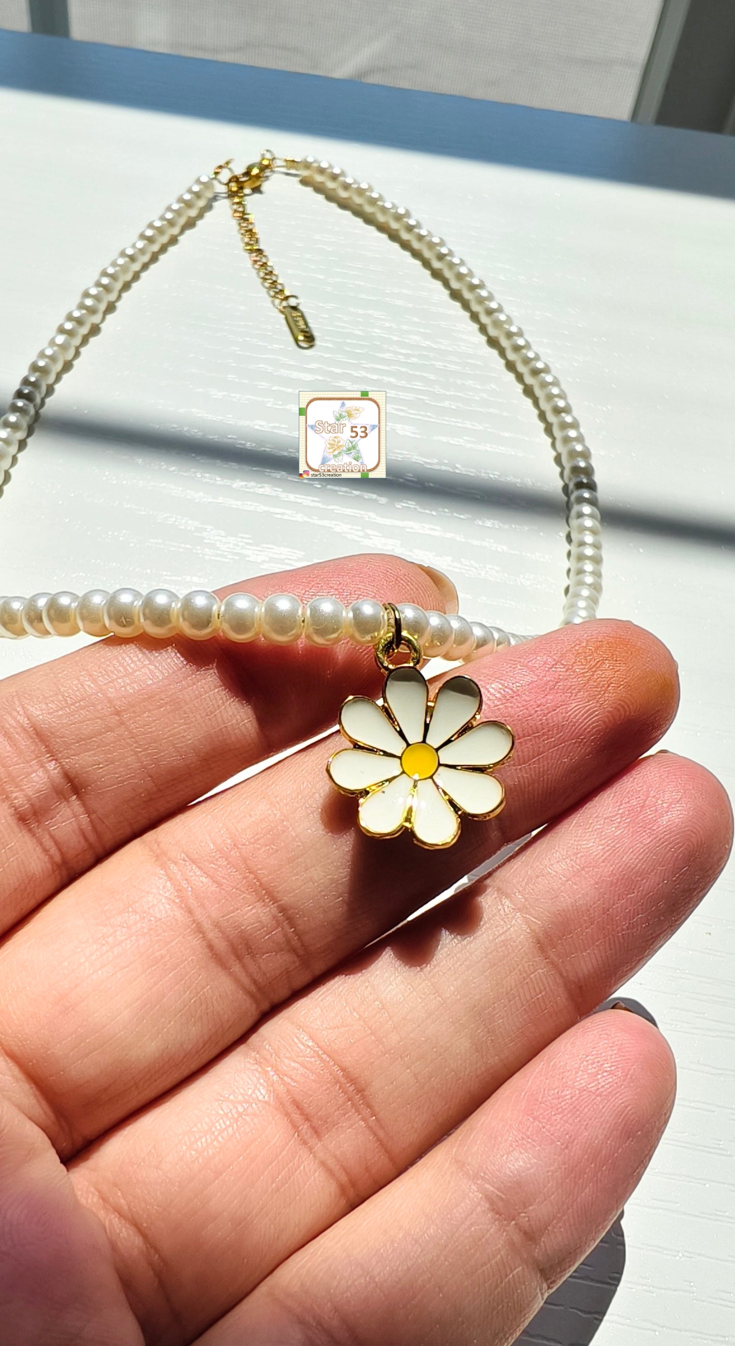 Daisy pearl necklace, 16-18 inches