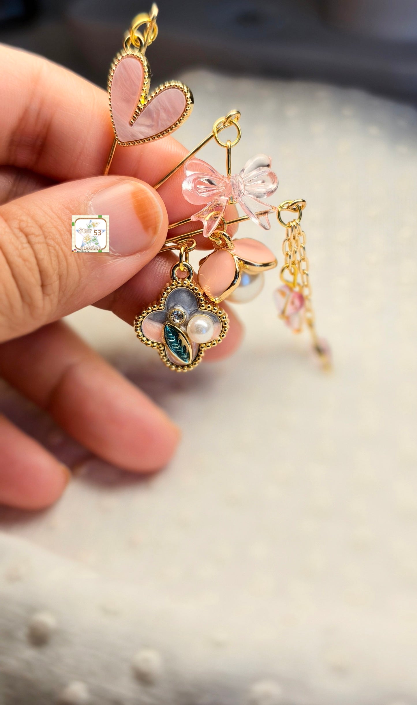 The Pink Tribe pins, set of 5