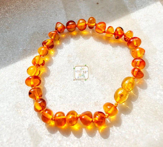 Amberlee bracelet, acrylic screw